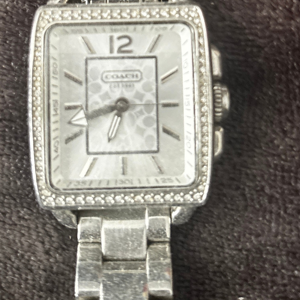 AUTHENTIC BOYFRIEND CRYSTAL SQUARE STAINLESS STEEL